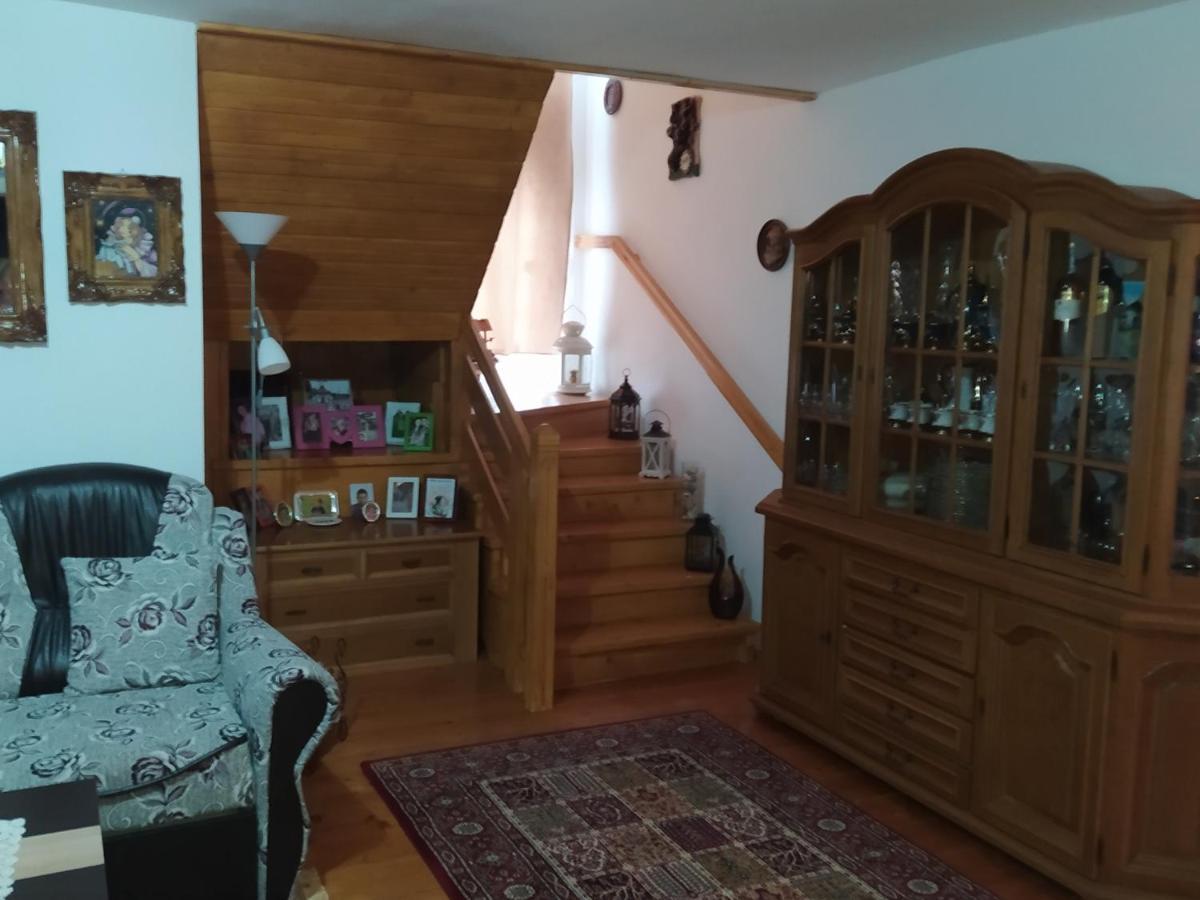 Casa Молдовіца Екстер'єр фото
